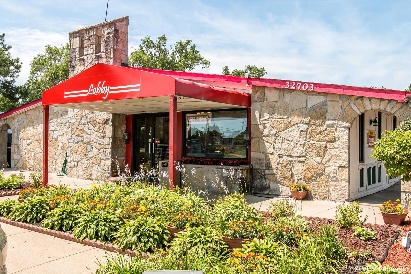 Rodeway Inn Madison Heights Exterior photo